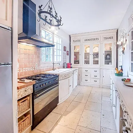 Charmante Maison Avec Piscine Ferienhaus